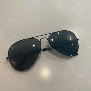 black lens ray ban aviators